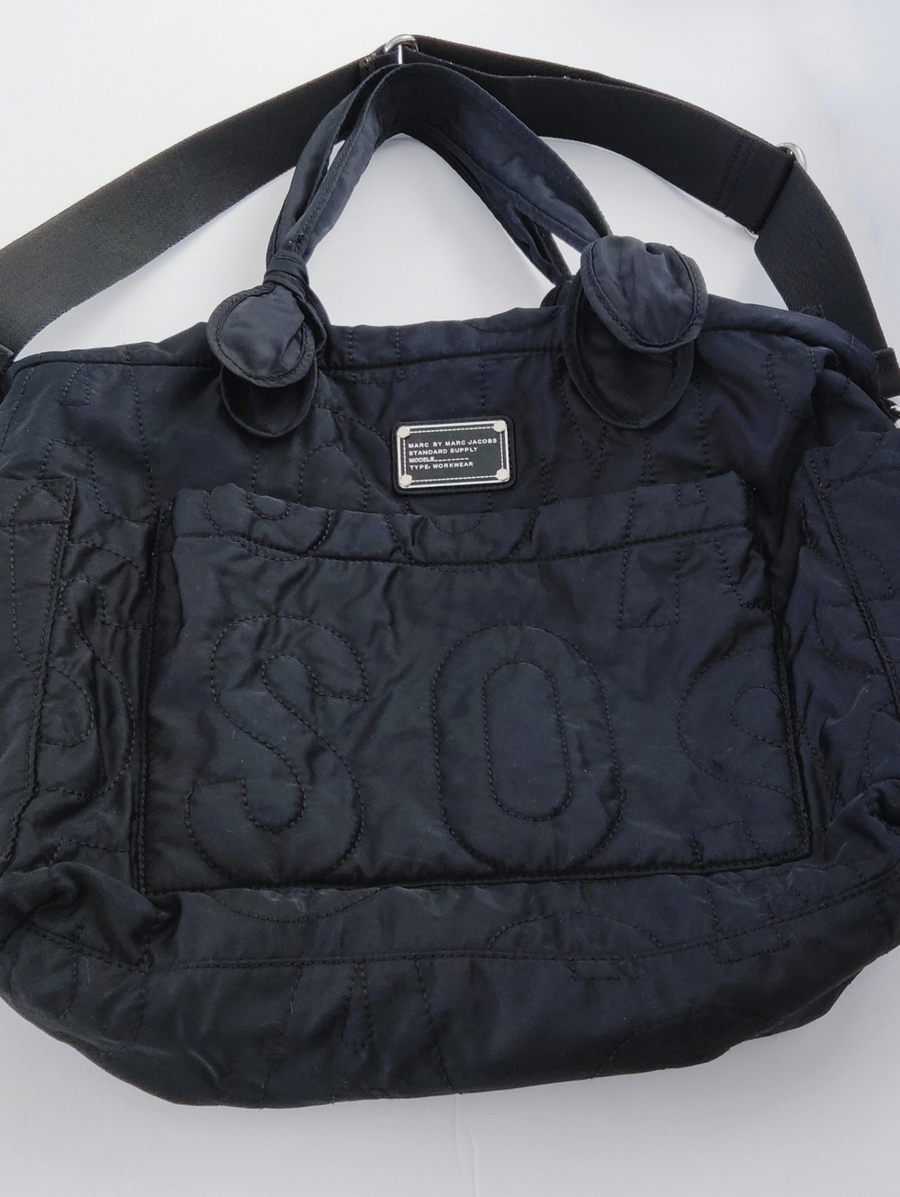 Marc By Marc Jacobs Black Quilted Shoulder Tote. Pre-owned. Great Condition.